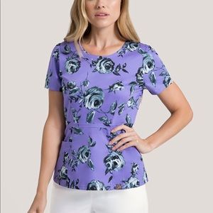 Jaanuu small scrub top, good condition